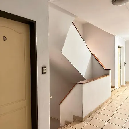 Departamento céntrico con cochera a metros del teatro Luxor Villa Carlos Paz Exterior foto
